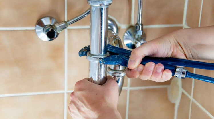 There are many ways that people go about to save the extra dollar here and there when looking for a plumber. Whether it’s for plumbing reasons, furnace reasons, or simply having toilet problems, people’s first choice is to always try to fix the problem on their own before having to pay to fix it.
