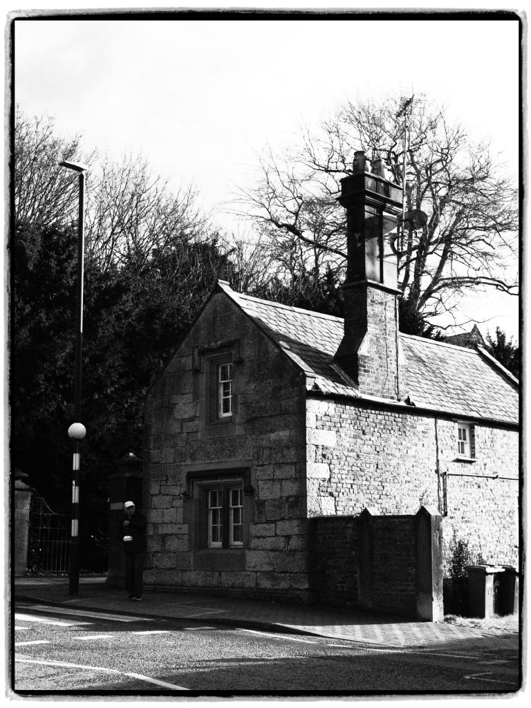 old house, in black and white